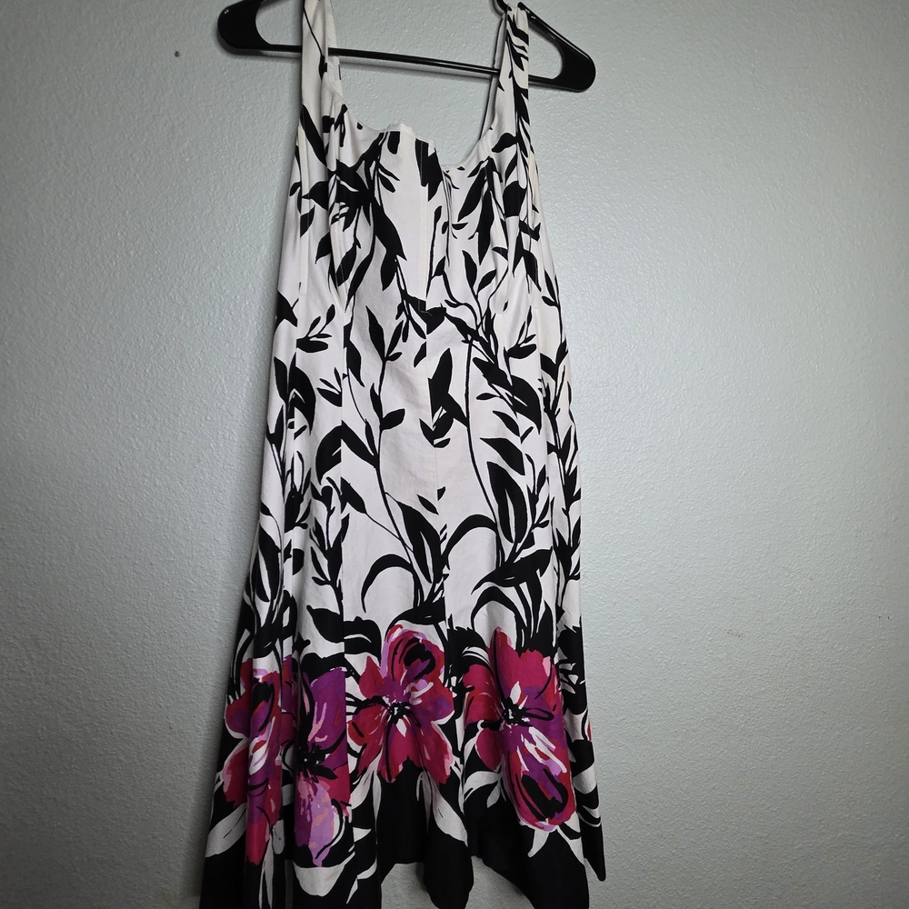 Jones Wear Black and Pink Floral Dress